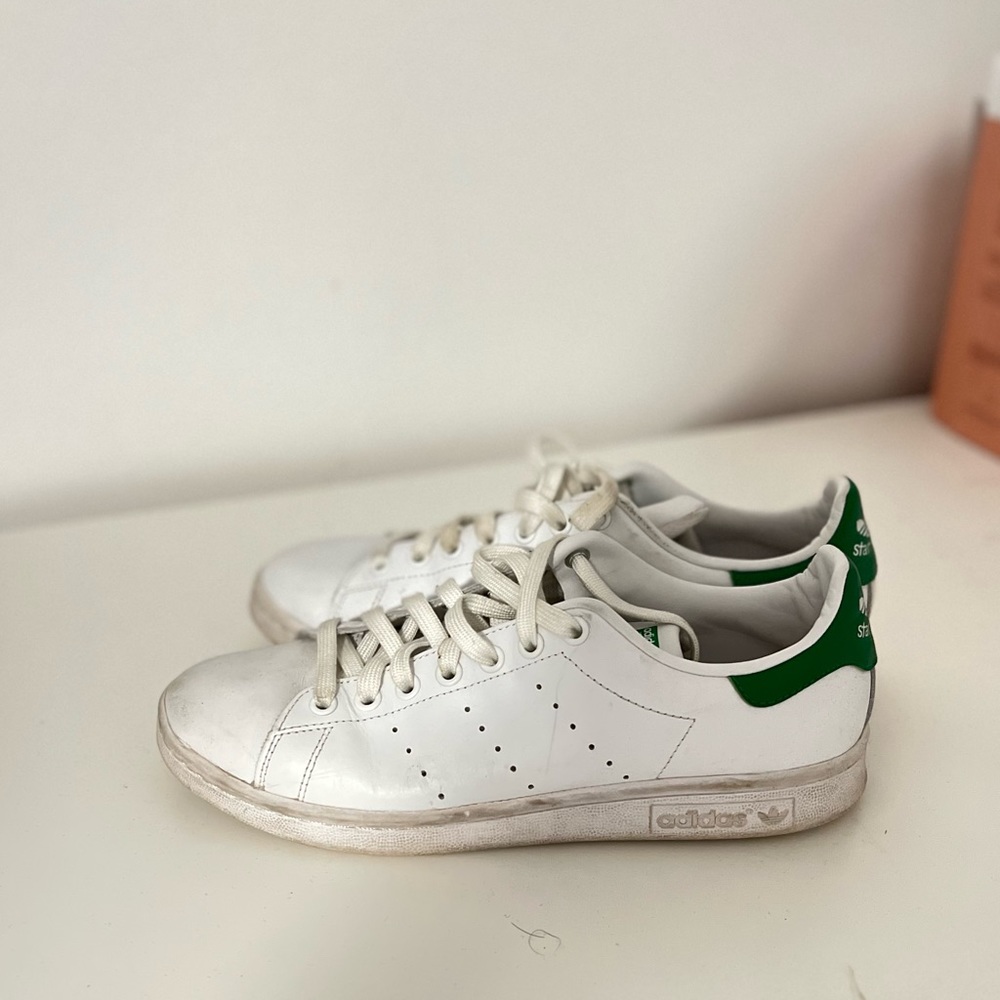 Stan smith , green back , size US 9
